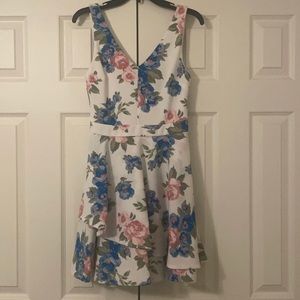 B. Darlin DRESS Floral sleeveless 7/8 DANCE Party